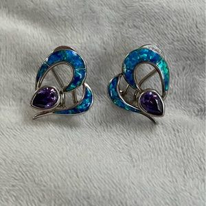 Beautiful 925 sterling silver NEVER WORN earrings with Amethyst